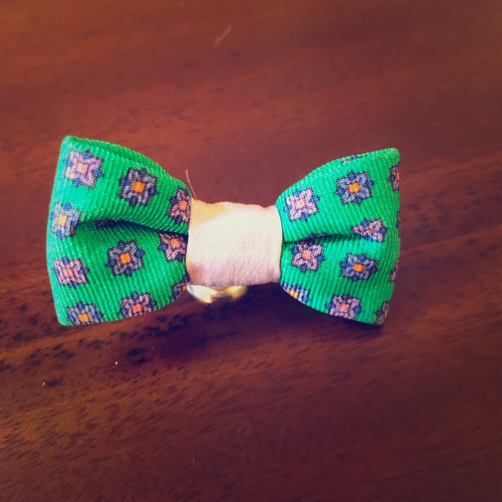 BowTie lapel pin